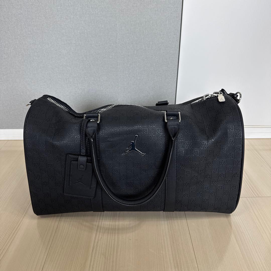 【極美品】完売品 希少色 ジョーダン モノグラム ダッフルバッグ 25L