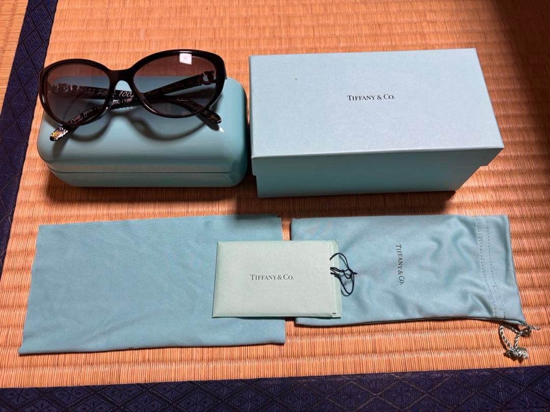 く*読様 TIFFANY ティファニー サングラス アイウェア TF4045-A