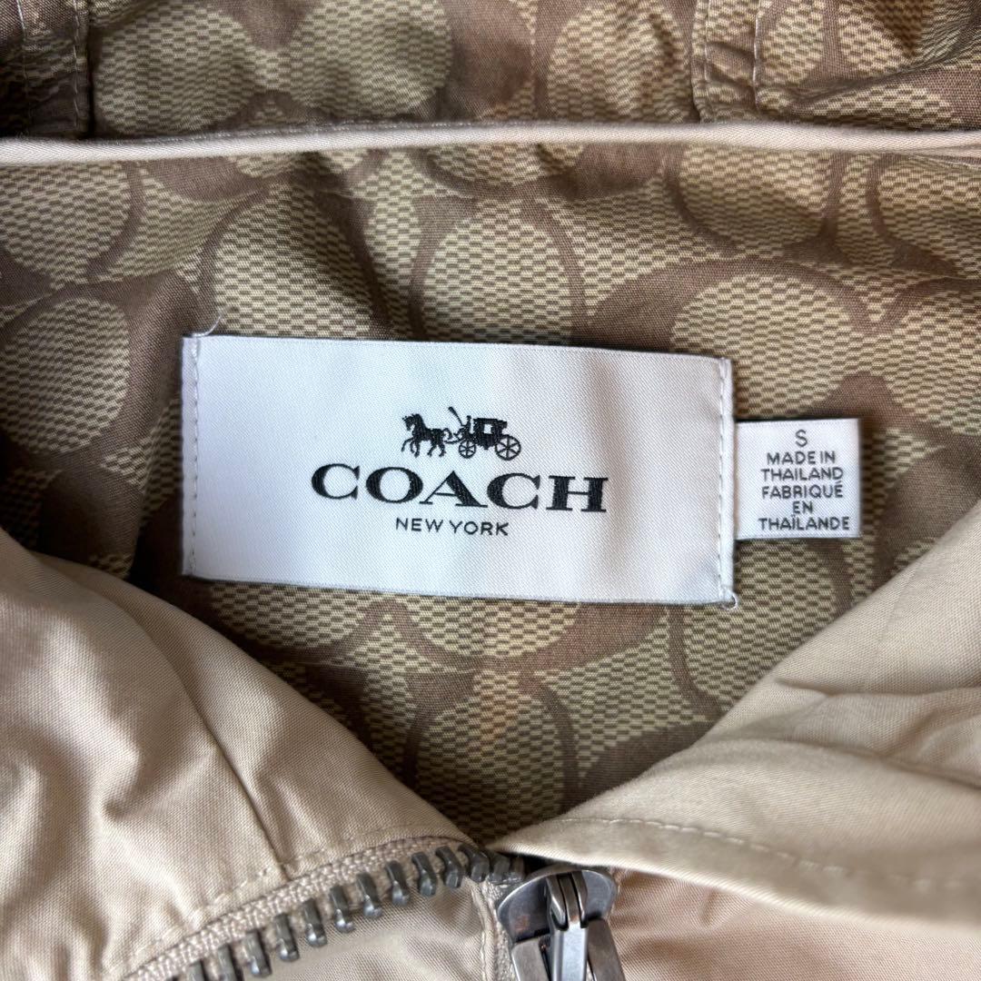 ★COACH★M★ベージュフード付きコート★ フード裏袖口裏前中心裏C柄素敵★
