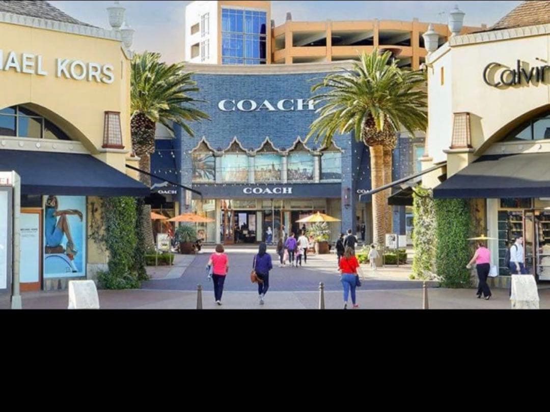 人気のコーチCOACHタビー高級スムースレザー二つ折り財布　ブラウン