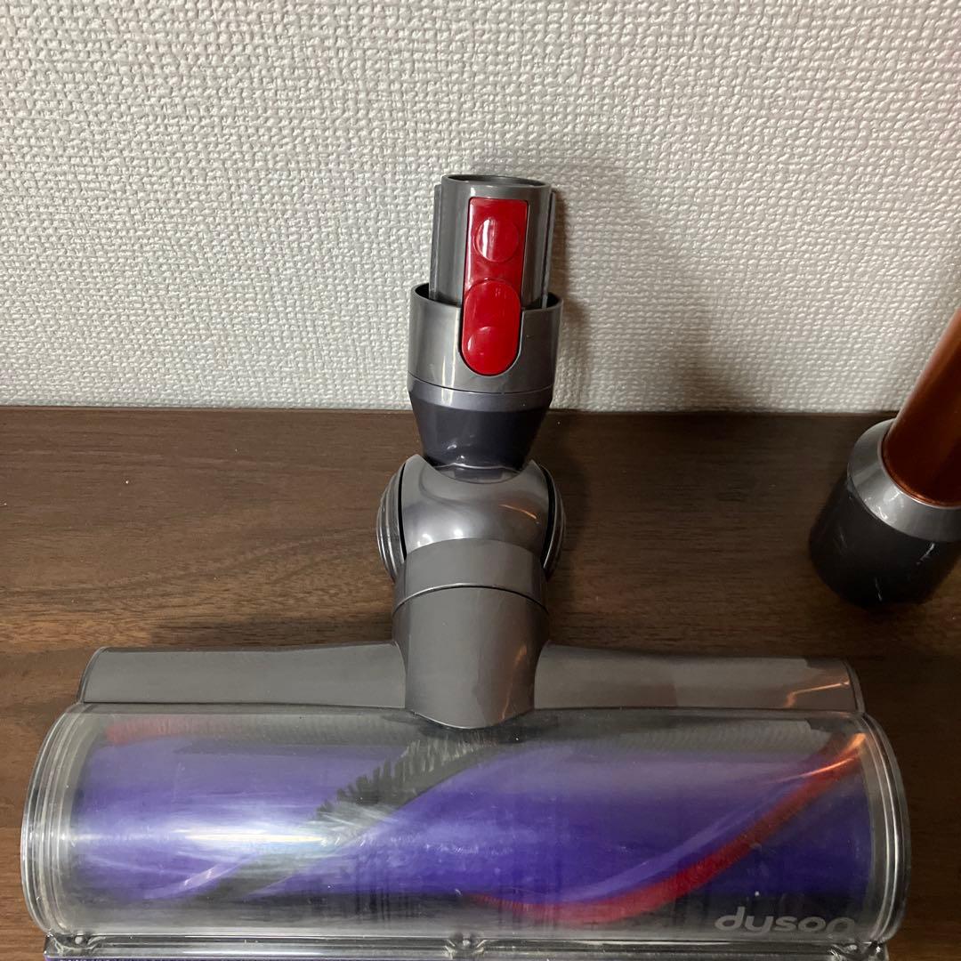 ダイソンSV12 Dyson Cyclone V10 掃除機　コードレス　良品
