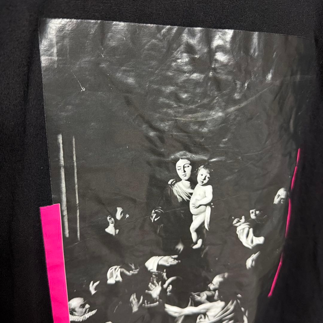 オフホワイト Tシャツ