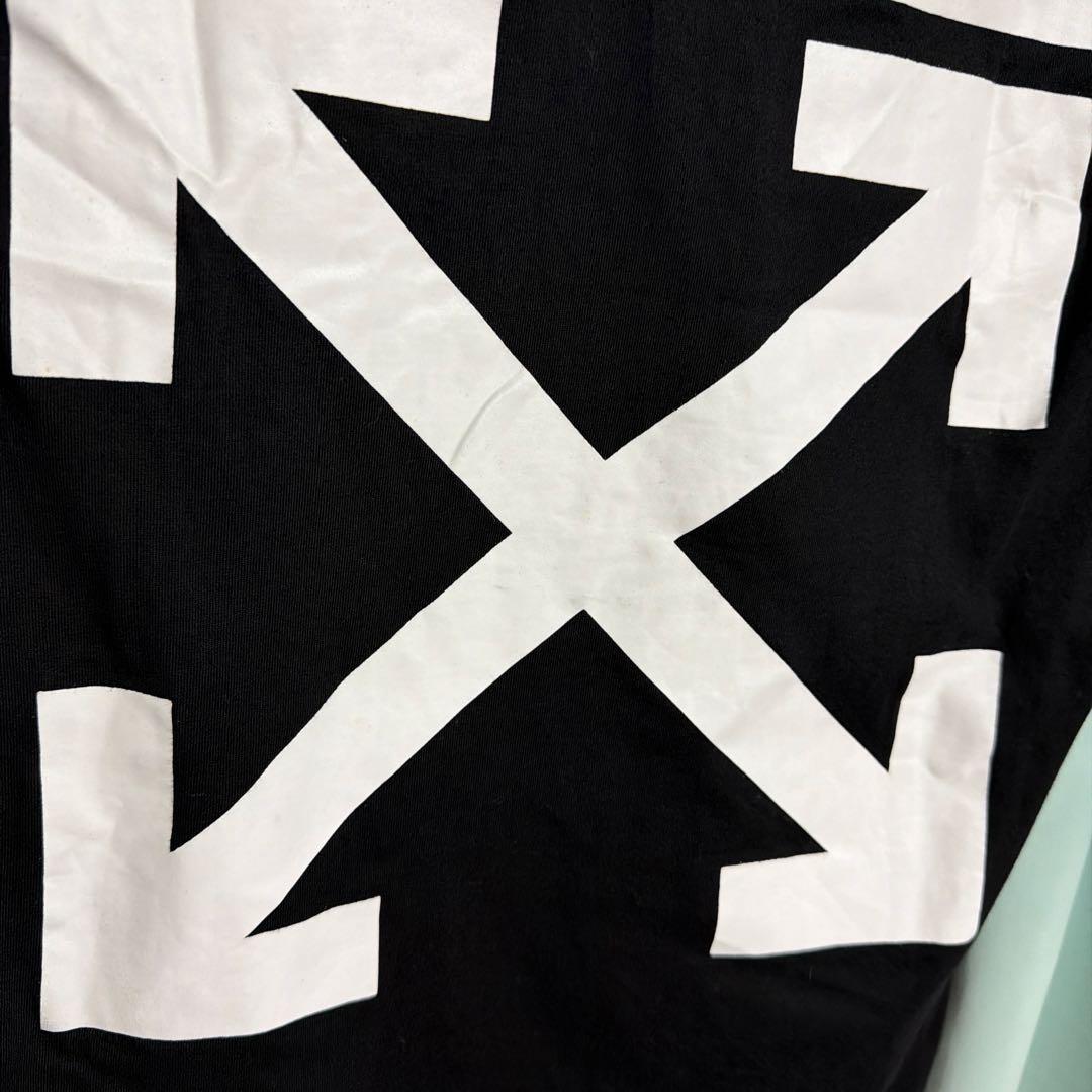 オフホワイト Tシャツ