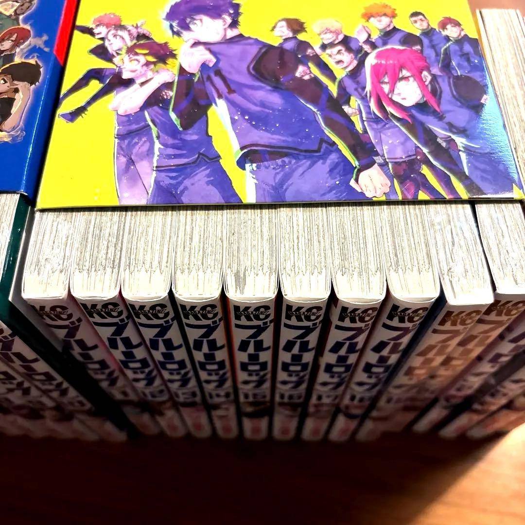 ブルーロック　1〜24巻　化粧箱付き　【バラ売り不可】