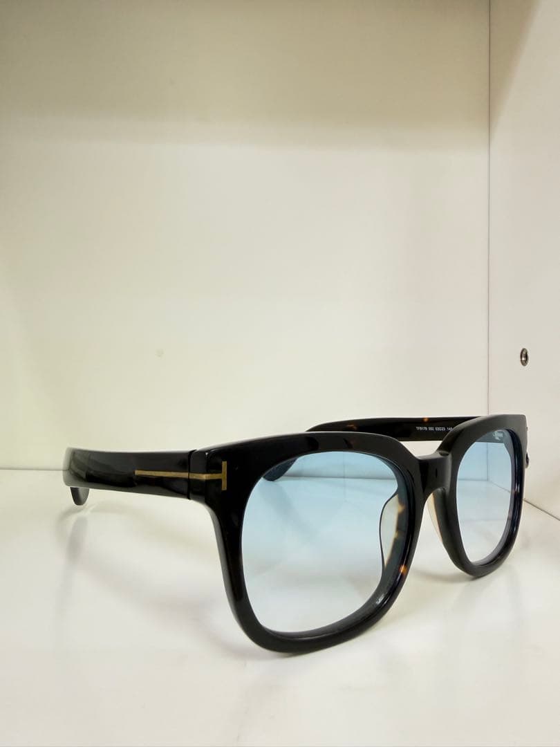 TOM FORD TF5179 052 ライトブルーレンズ　度なし　サングラス