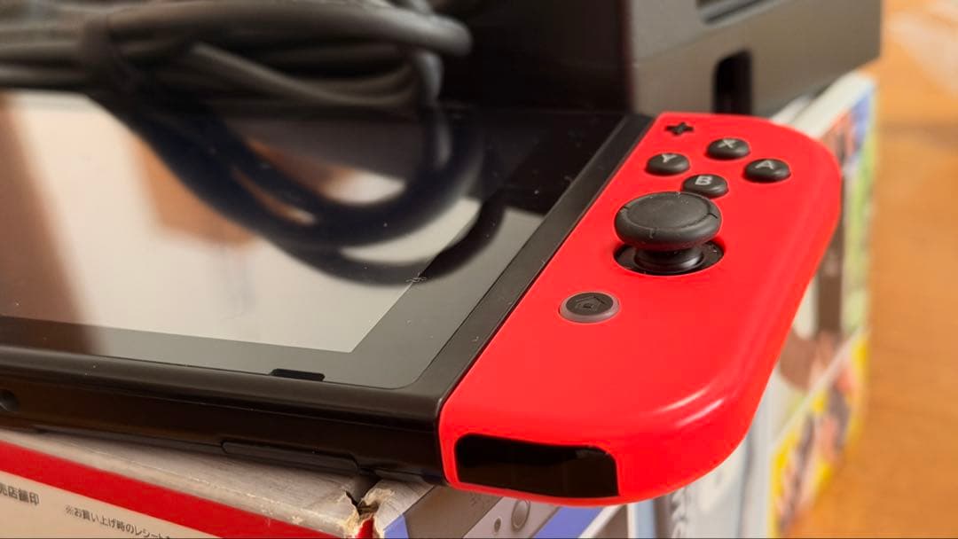 Nintendo Switch 本体 赤 青 Joy-Con