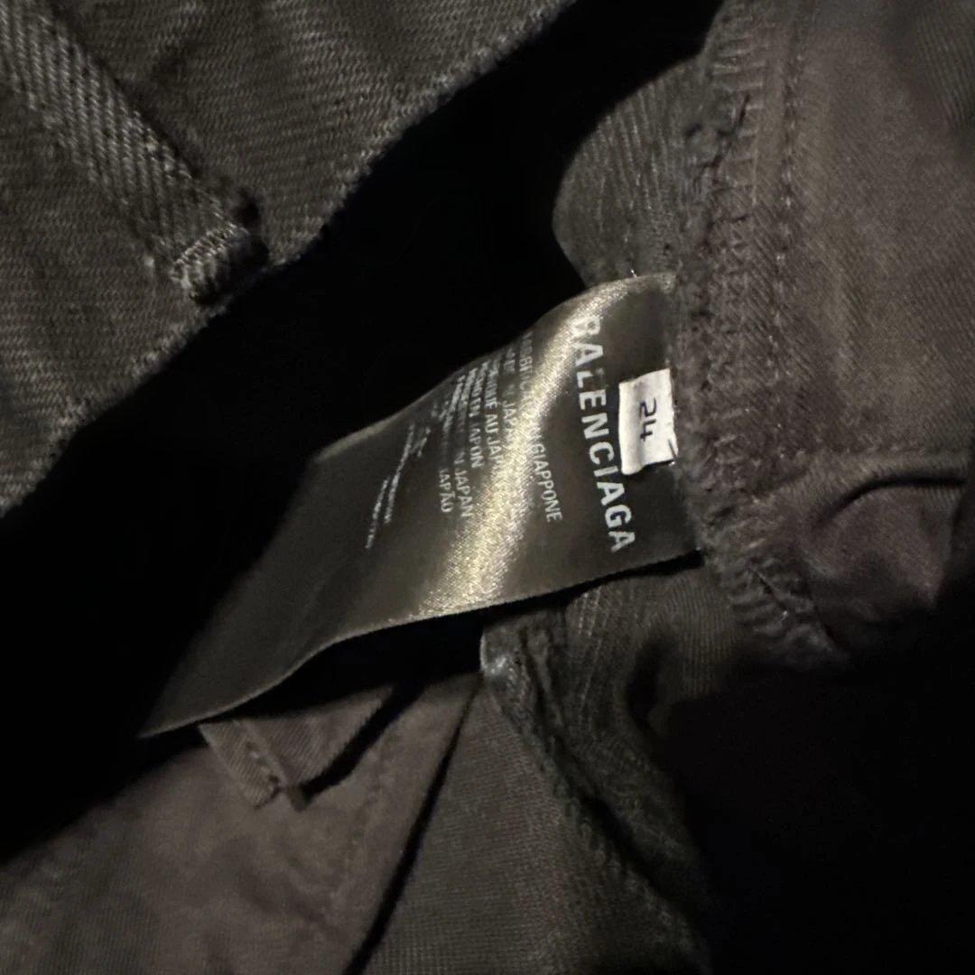 BALENCIAGA ブラック ストレートデニム