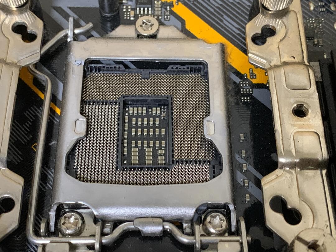 S0080 ASUS TUF Z390-PLUS GAMING マザーボード