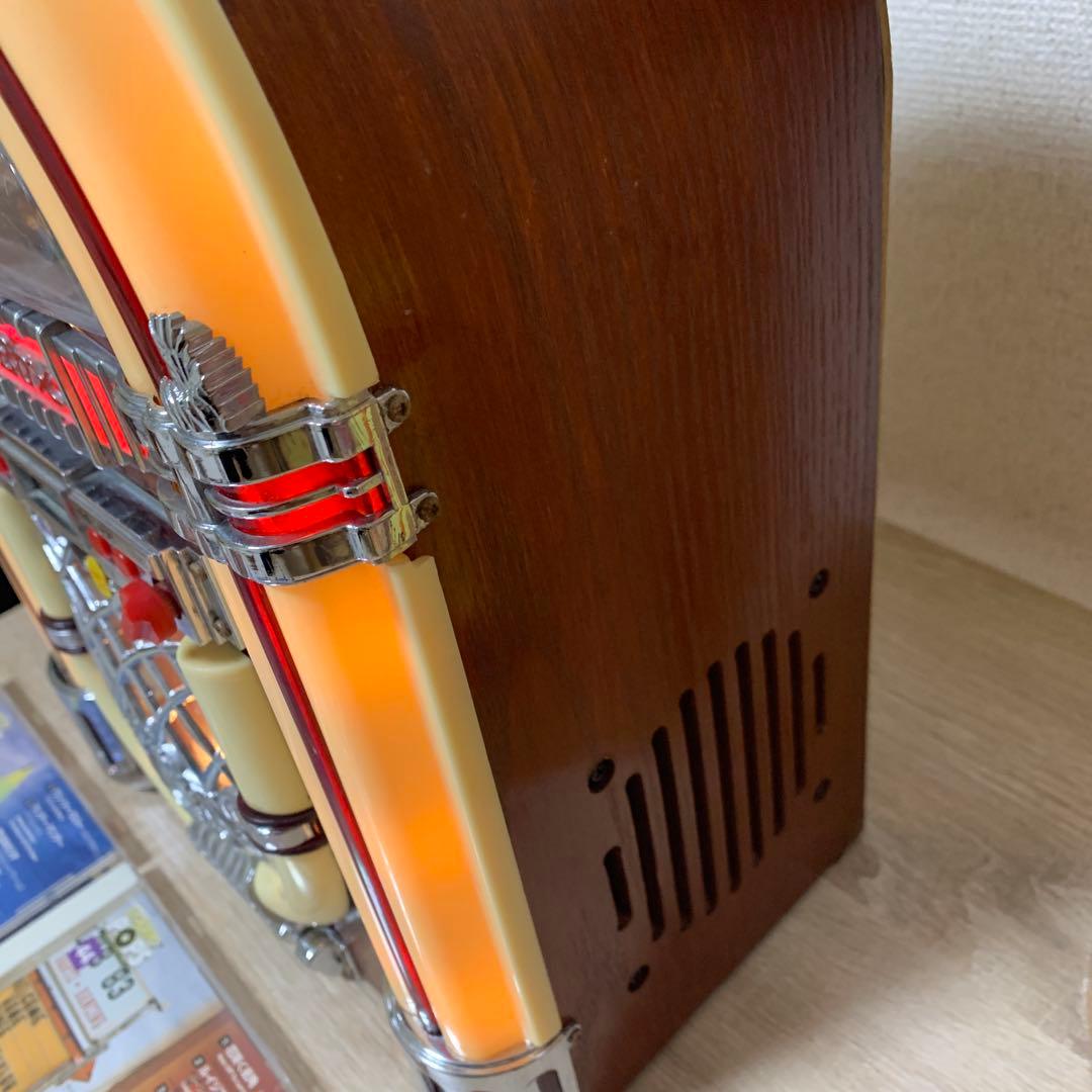希少 レトロ調ジュークボックス型(LEDライト付きCDプレイヤー)中古美品