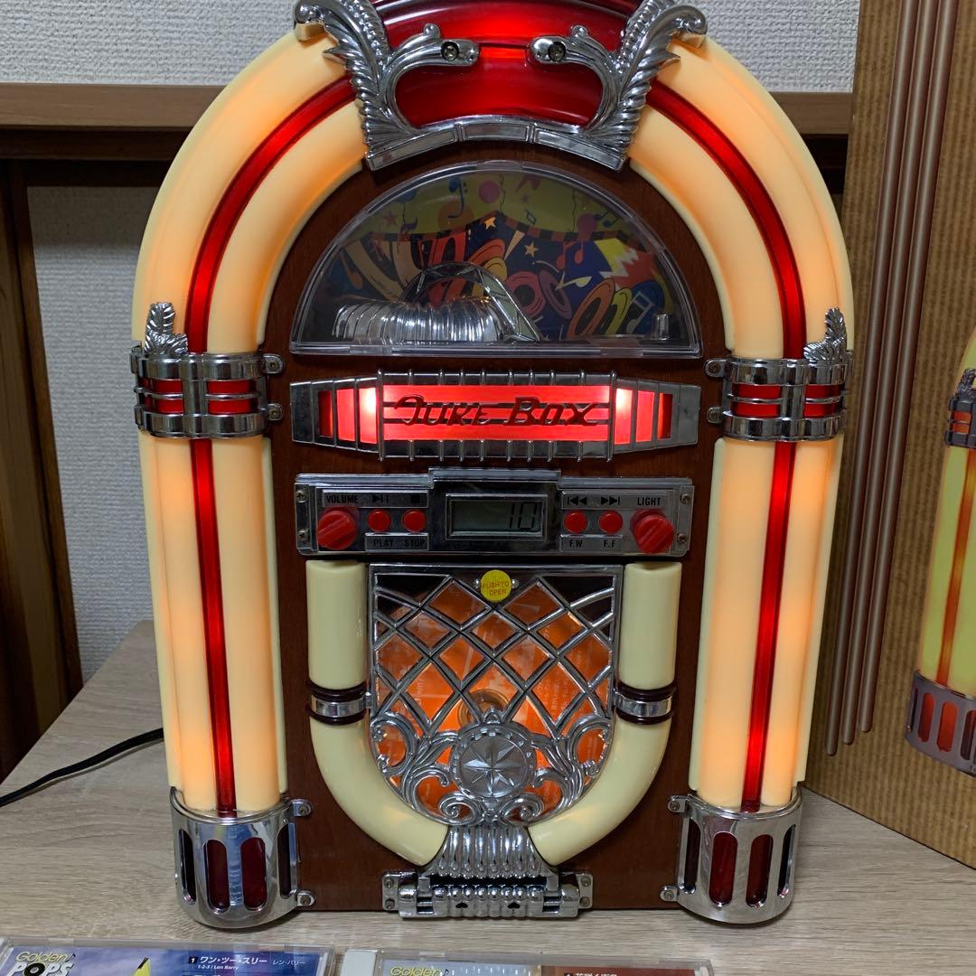 希少 レトロ調ジュークボックス型(LEDライト付きCDプレイヤー)中古美品