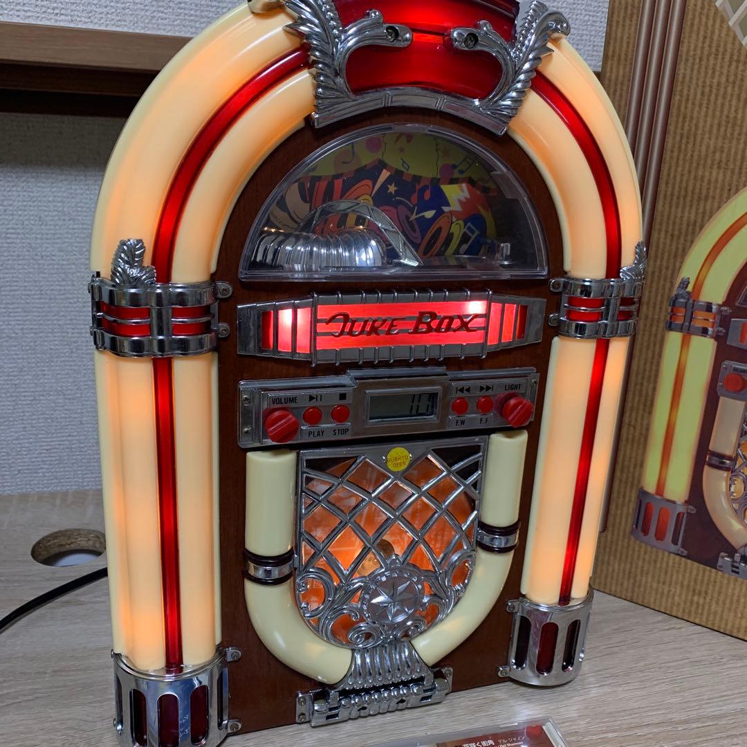 希少 レトロ調ジュークボックス型(LEDライト付きCDプレイヤー)中古美品