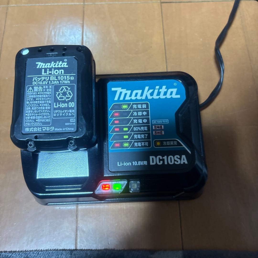 Makita 充電式クリーナー　充電式ブロワのセット