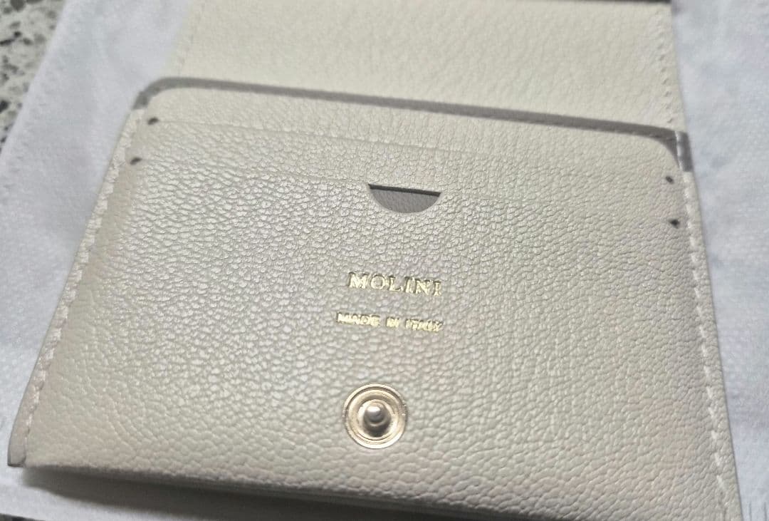 【金子綾さん愛用】MOLINI Compact Wallet Off White