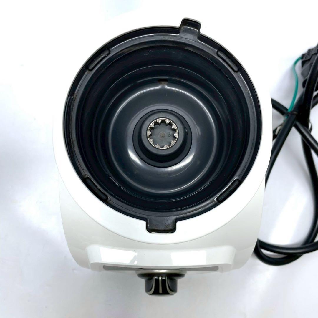 美品　動作保証付　バイタミックス　S30 ホワイト　VM0182 コンテナセット