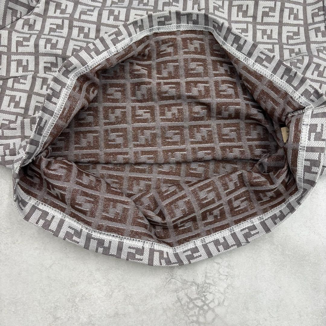 フェンディ　FENDI ポロシャツ　トップス　Tシャツ　ズッカ柄　イタリア製