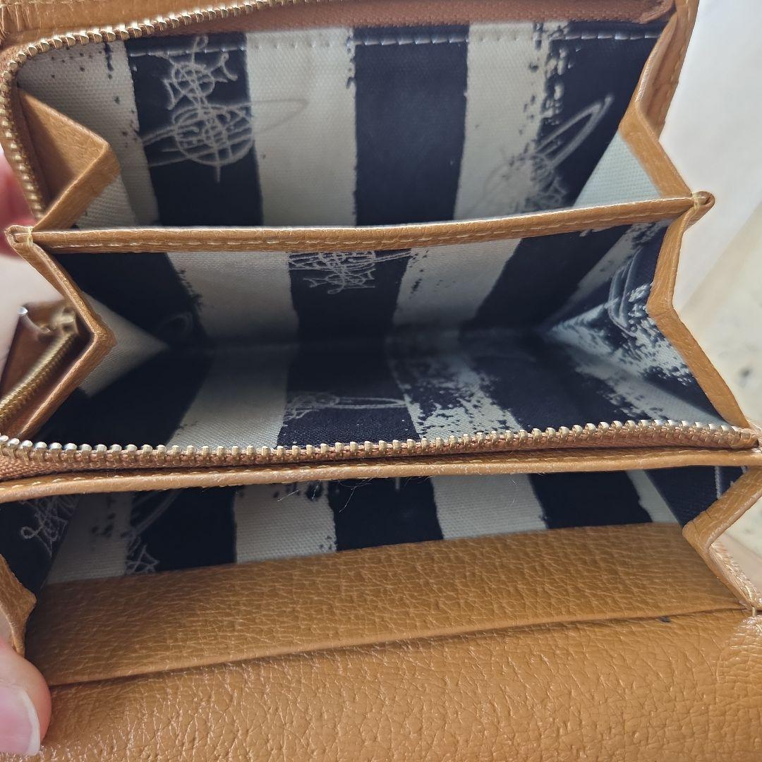 ヨ*ウ様 Vivienne Westwood 三つ折り財布 ベージュ