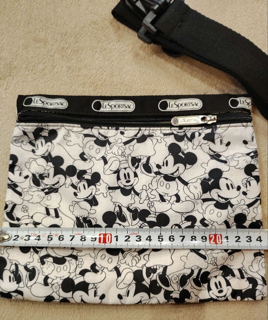 LeSportsac ミッキーマウスプリントショルダーバッグ