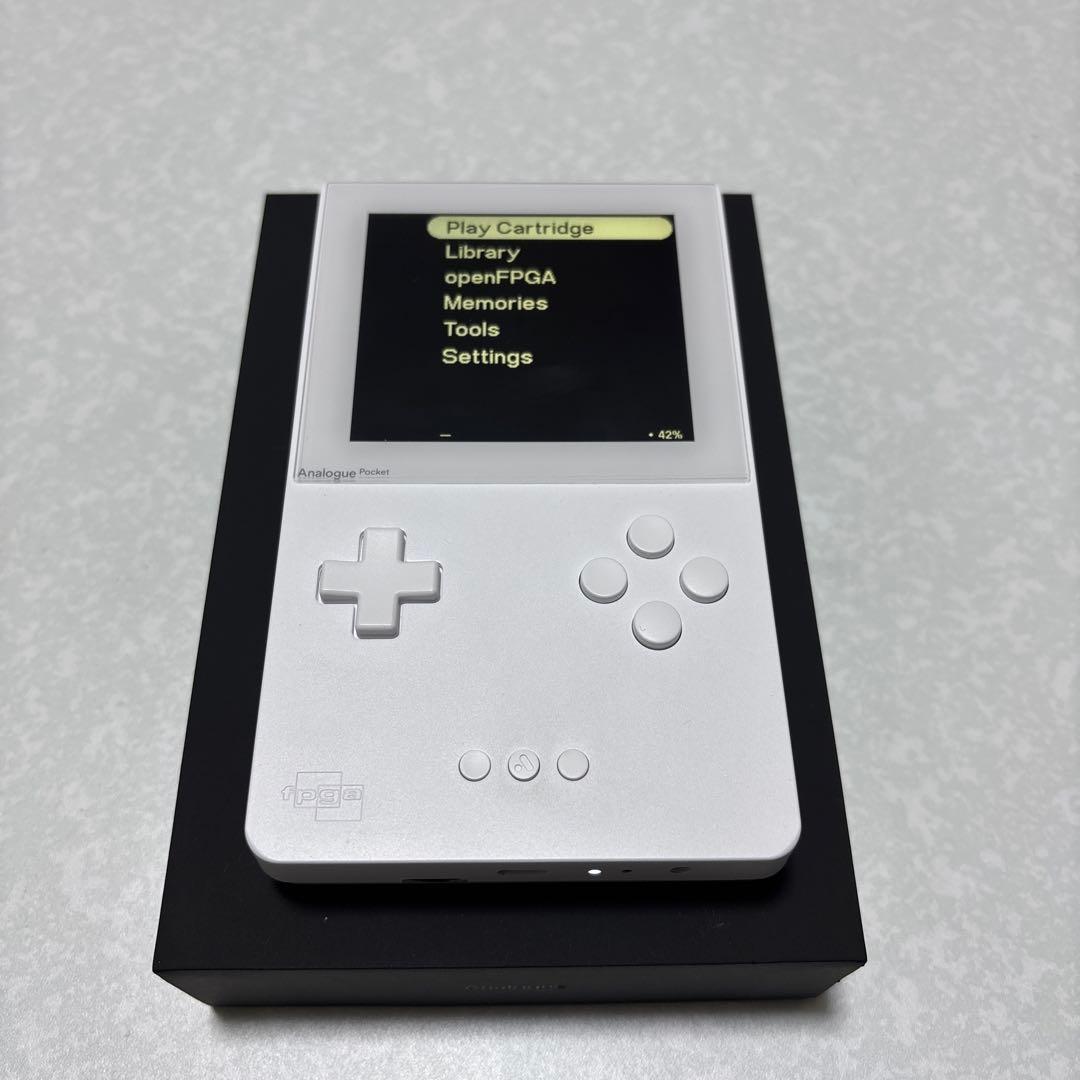 アナログポケット　ホワイト