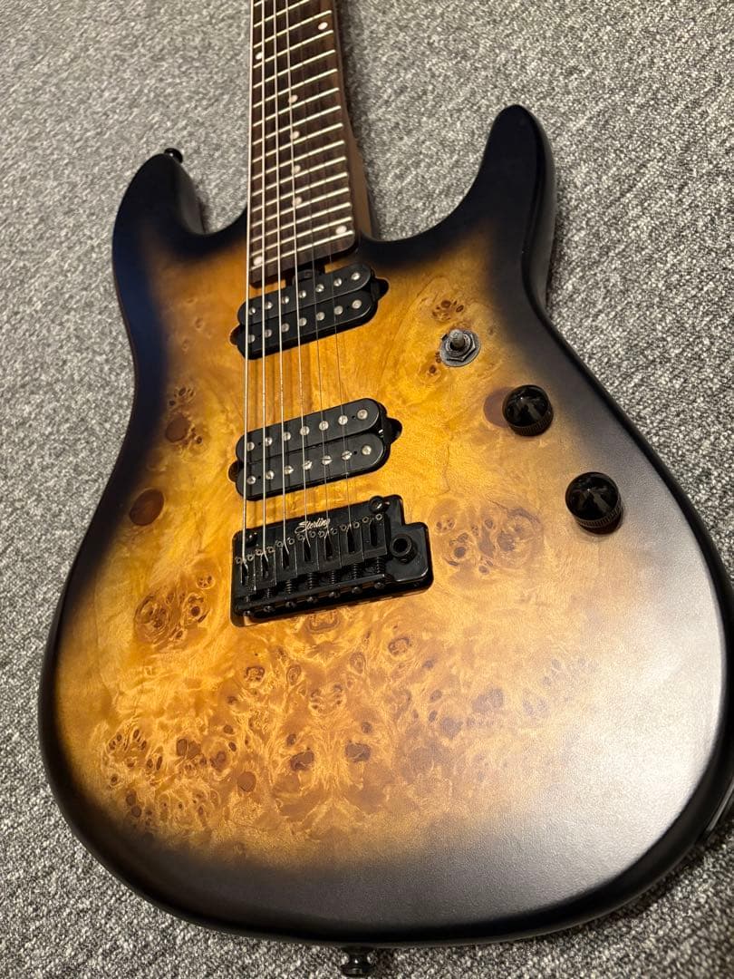 Sterling by musicman Richardson7 7弦ギター