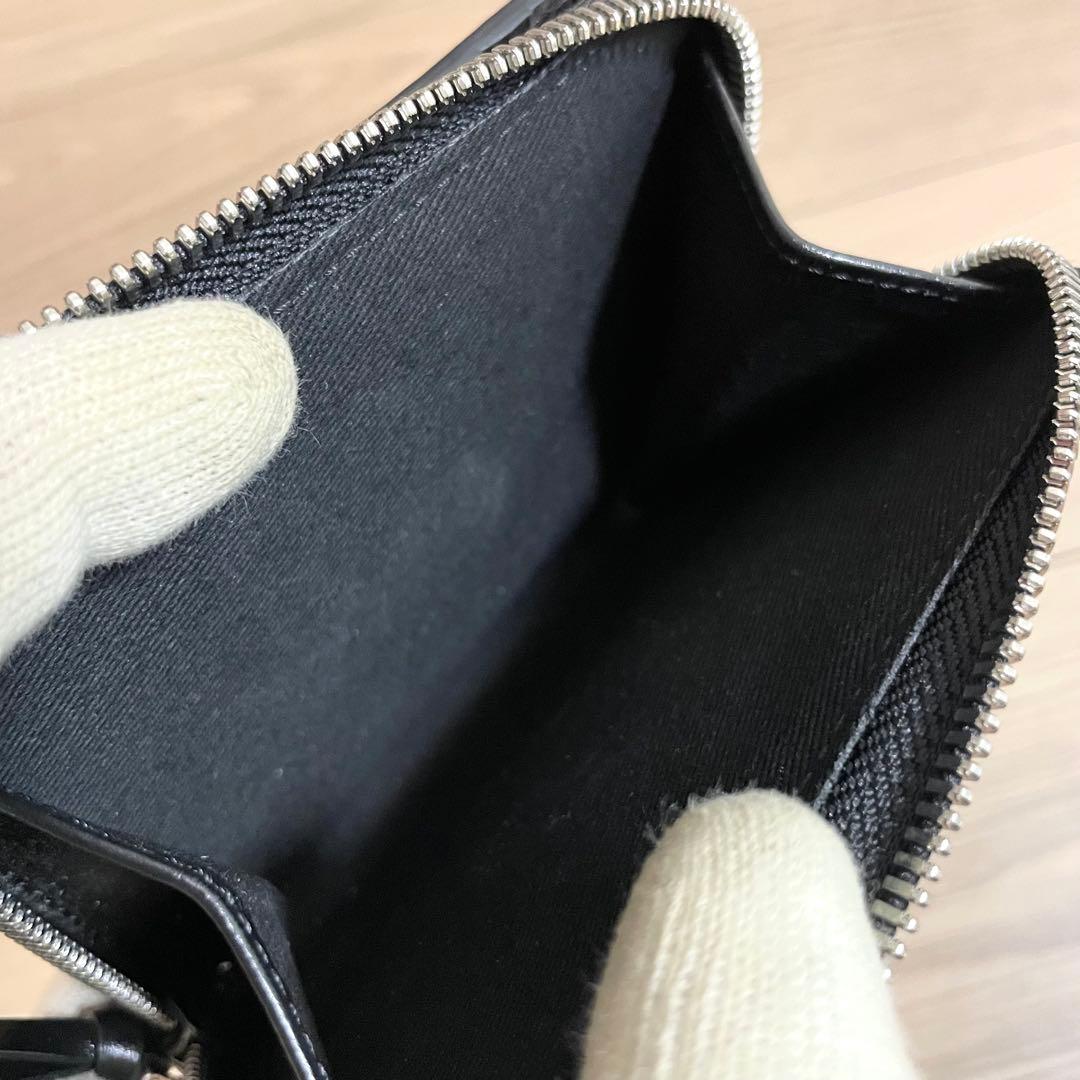 未使用級/アミパリス　二つ折り財布　コンパクト　ハートロゴ　ブラック　レザー
