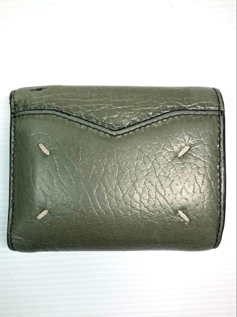 メゾン　マルジェラ　4ステッチ　レザー　三つ折り財布　グリーン系