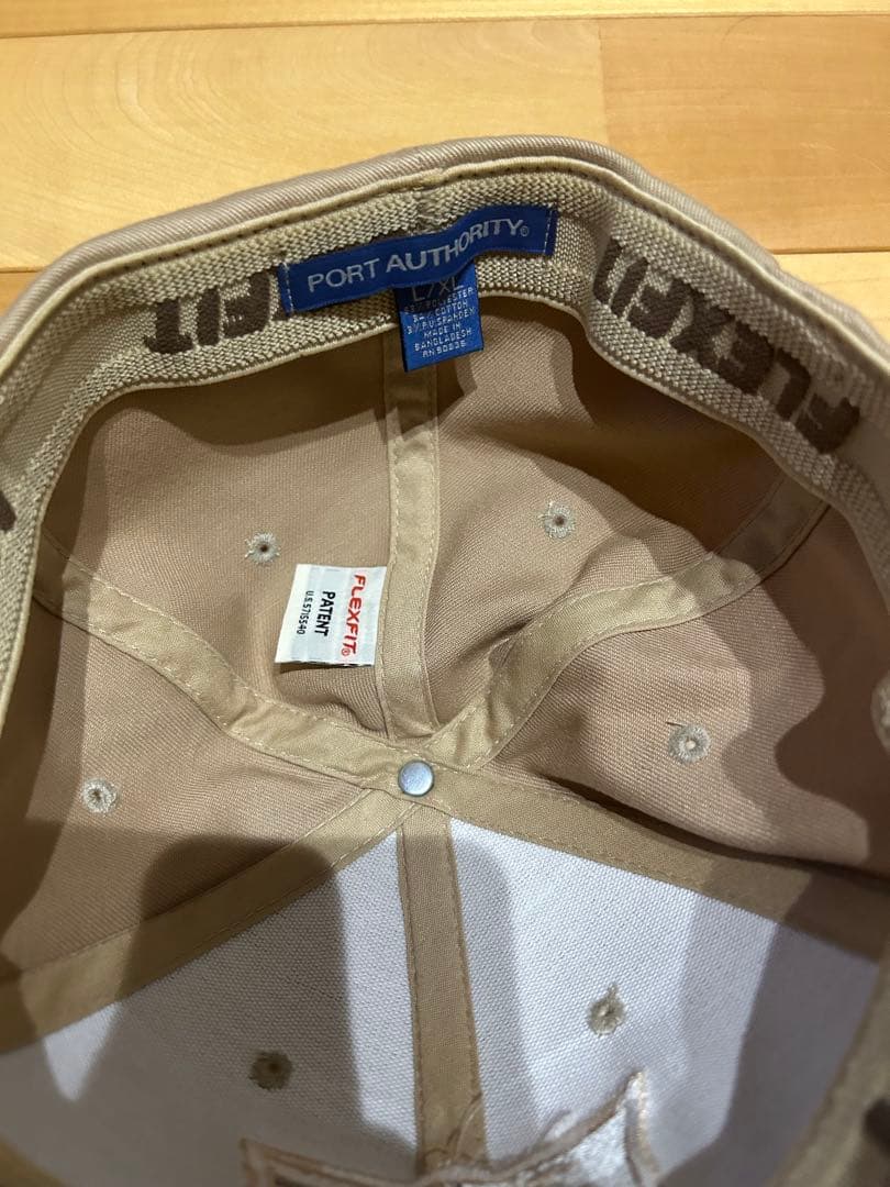 PORT AUTHORITY 3Cロゴ ベージュキャップ