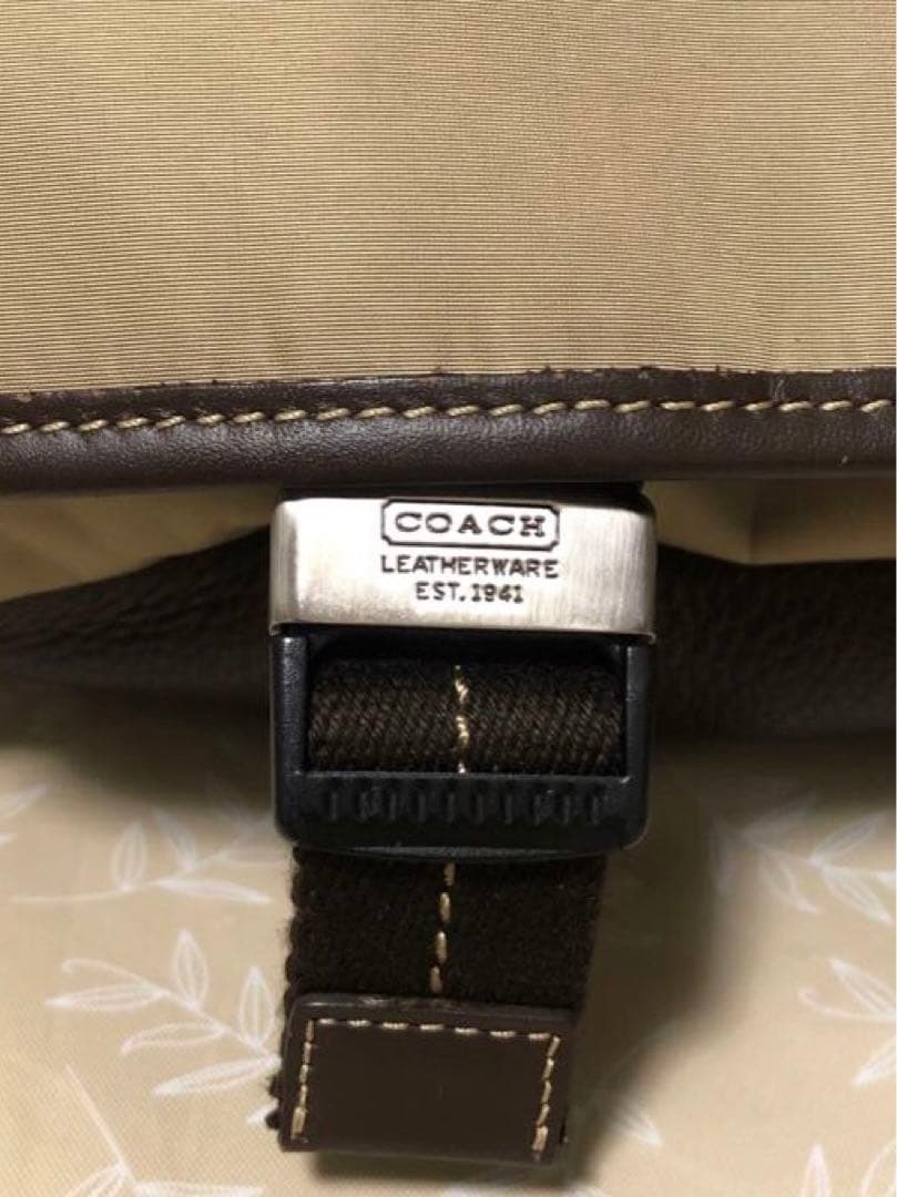 COACH コーチ　メッセンジャーバッグ　ショルダーバッグ　メンズ　ベージュ