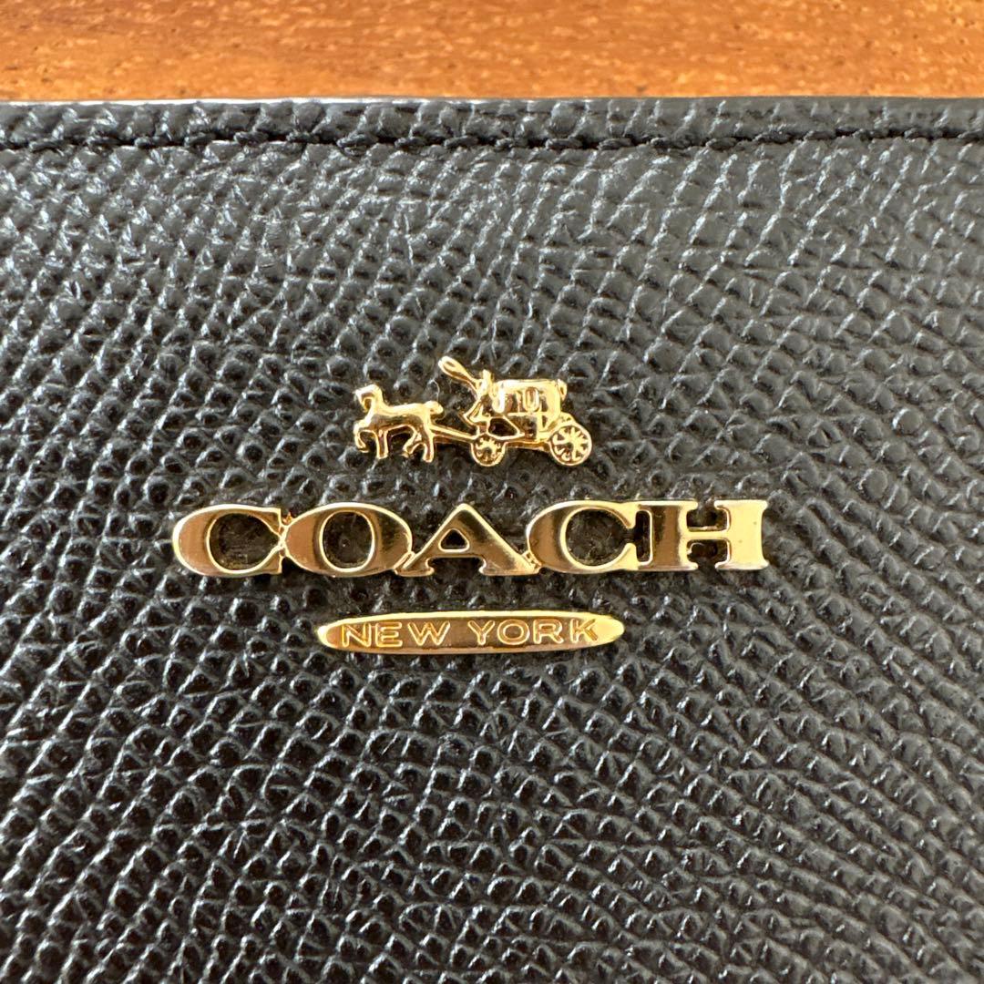 新品　COACH 二つ折り財布 ブラック レザー レディースシンプル コンパクト