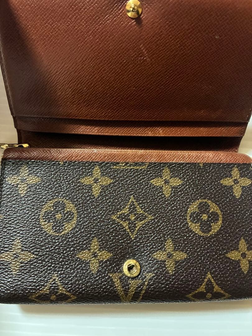 ルイヴィトン　LOUIS VUITTON 二つ折り財布　モノグラム