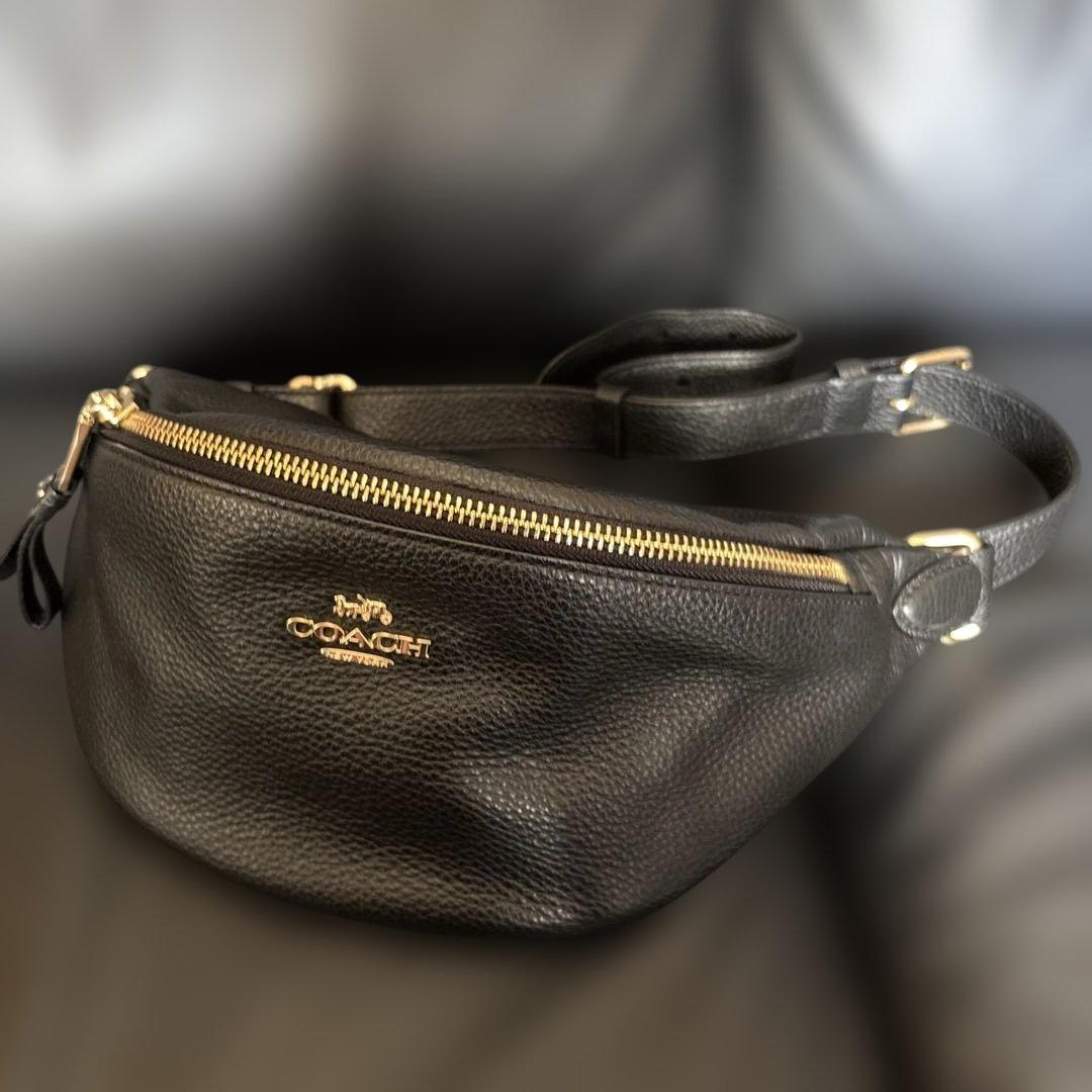 美品　COACHバッグ