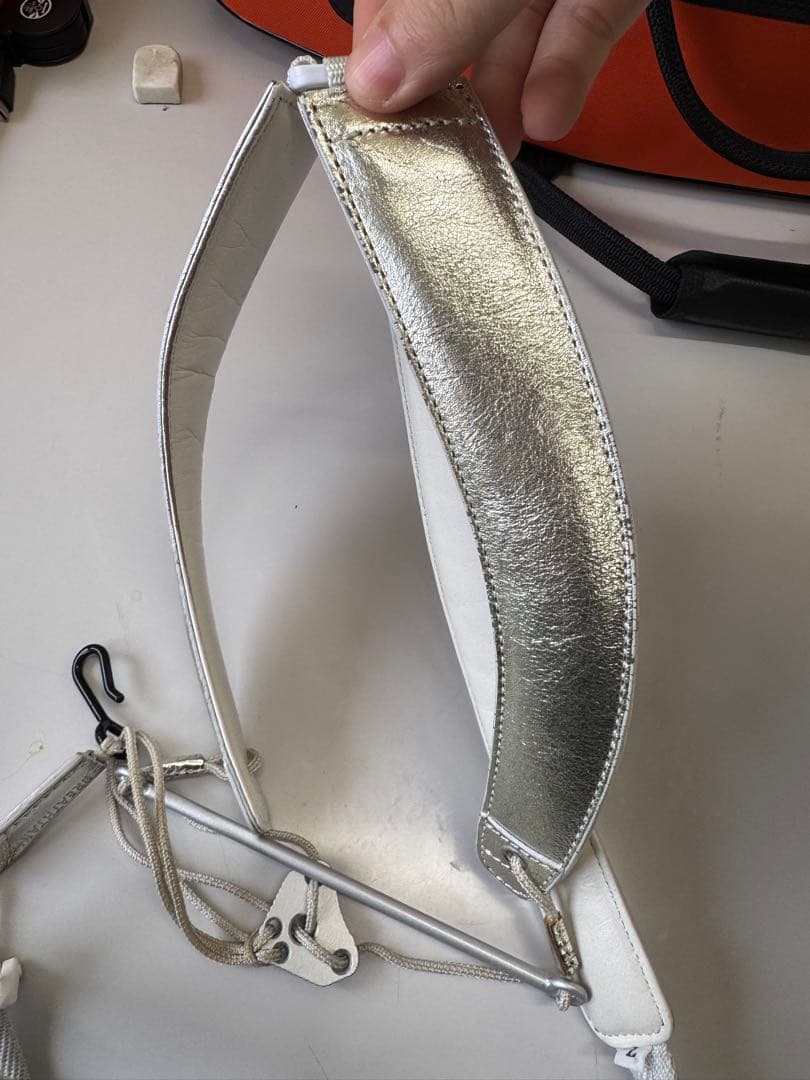 ブレステイキング　ストラップ　L 銀色