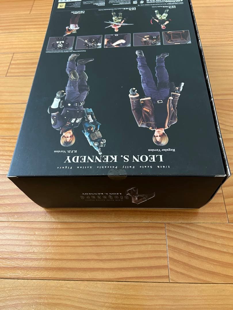 ピ*ム様 ホットトイズ　バイオハザード レオンフィギュア