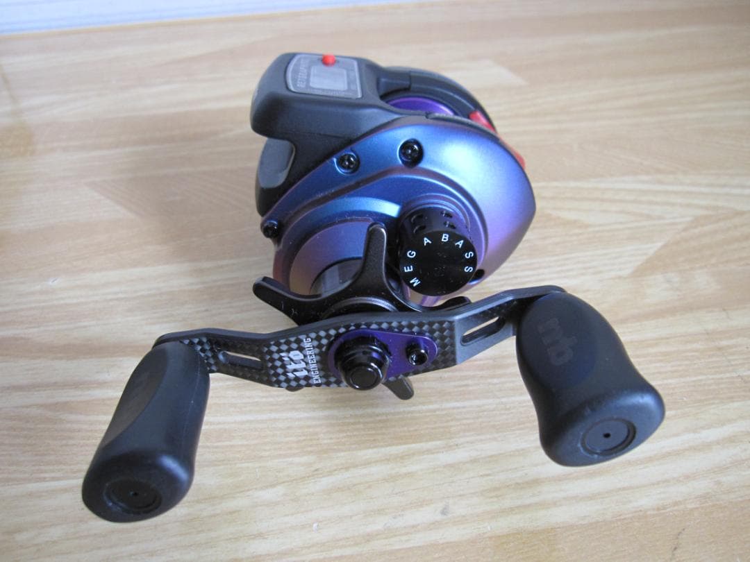 MEGABASS　RETGRAPHFⅢ　１０L　LIMITED