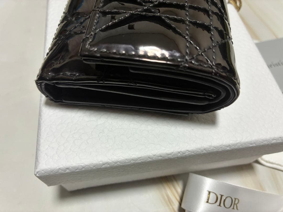 Dior ロータスウォレット パテントカーフスキン ブラック 三つ折り財布