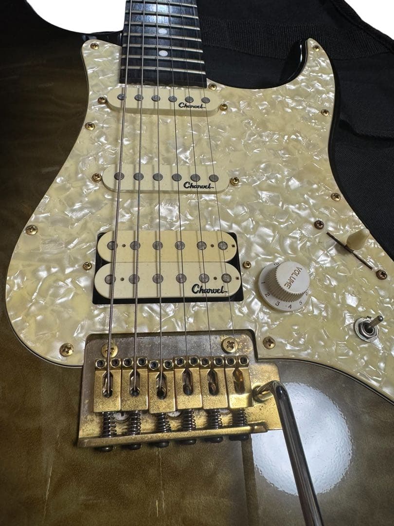 Charvel Refinement SSH コイルタップ 2点支持トレモロ