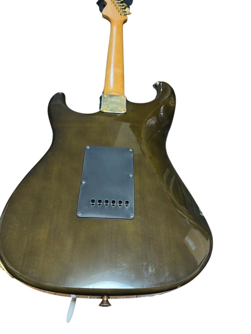 Charvel Refinement SSH コイルタップ 2点支持トレモロ