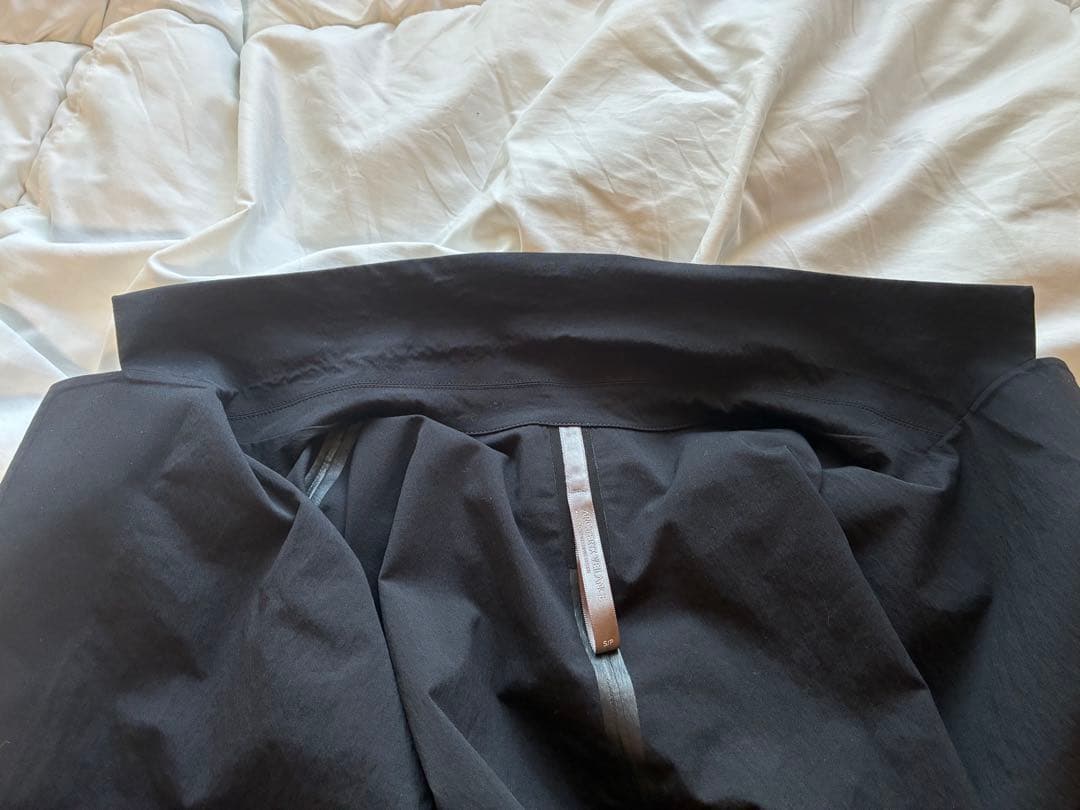 美品！アークテリクスヴェイランス　BLAZER LT 黒　メンズS ブレザーLT