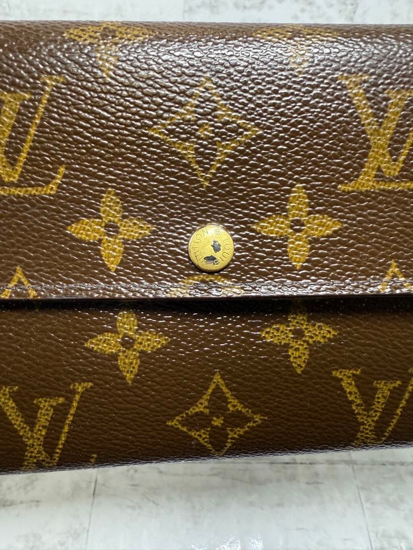 ルイ・ヴィトン 二つ折りフラップ長財布 モノグラム　中古