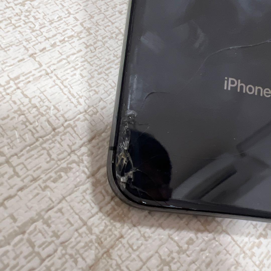 Apple iPhone X 64GBブラック 画面ひびあり