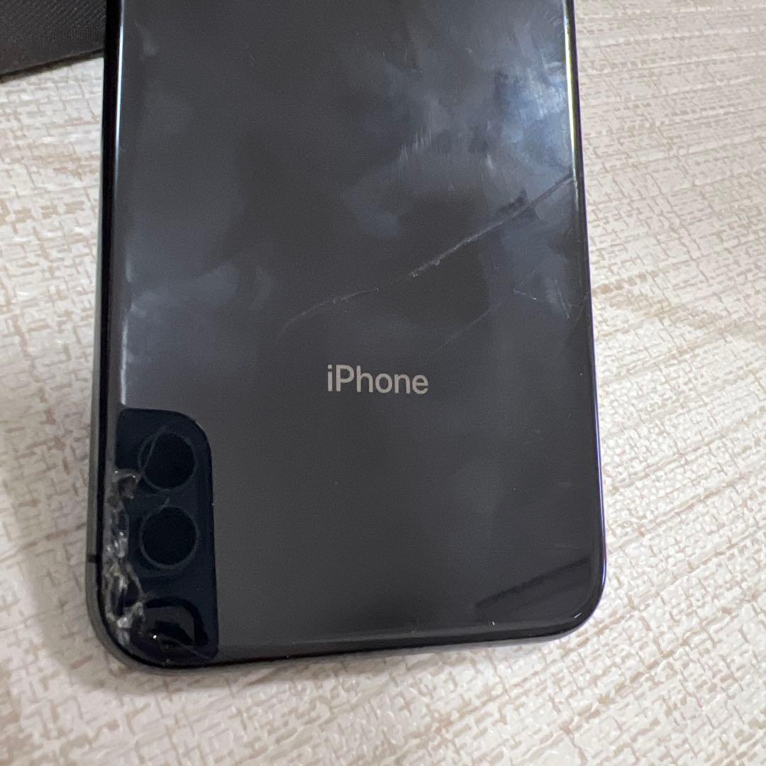 Apple iPhone X 64GBブラック 画面ひびあり