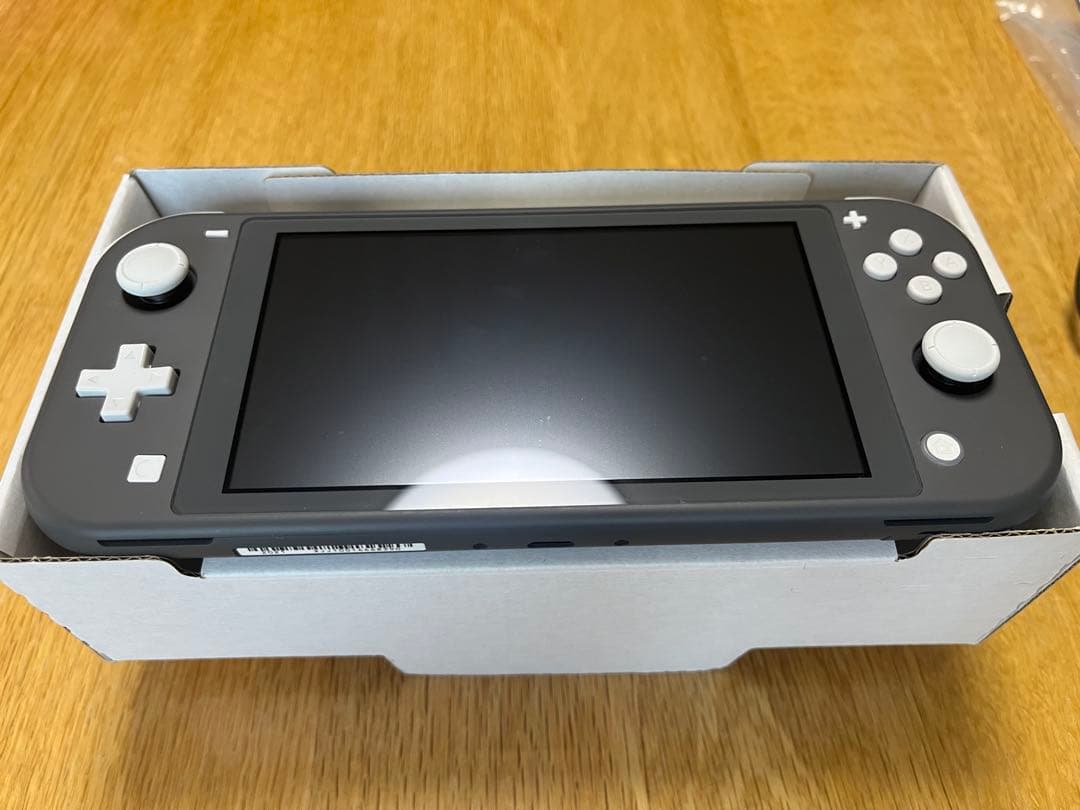 s*a様 Nintendo Switch Lite グレー 本体