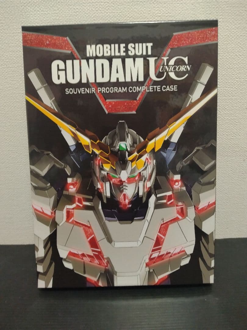 ガンダムUC 劇場パンフレット 全7冊 専用ケース付き