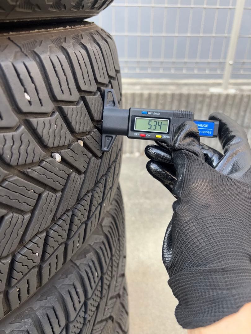②ミシュラン X-ICE  215/55R17 スタッドレス　２本