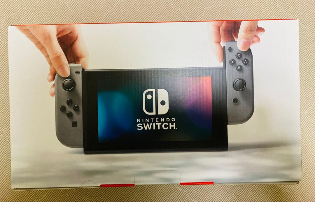 Nintendo Switch 本体 とコントローラー