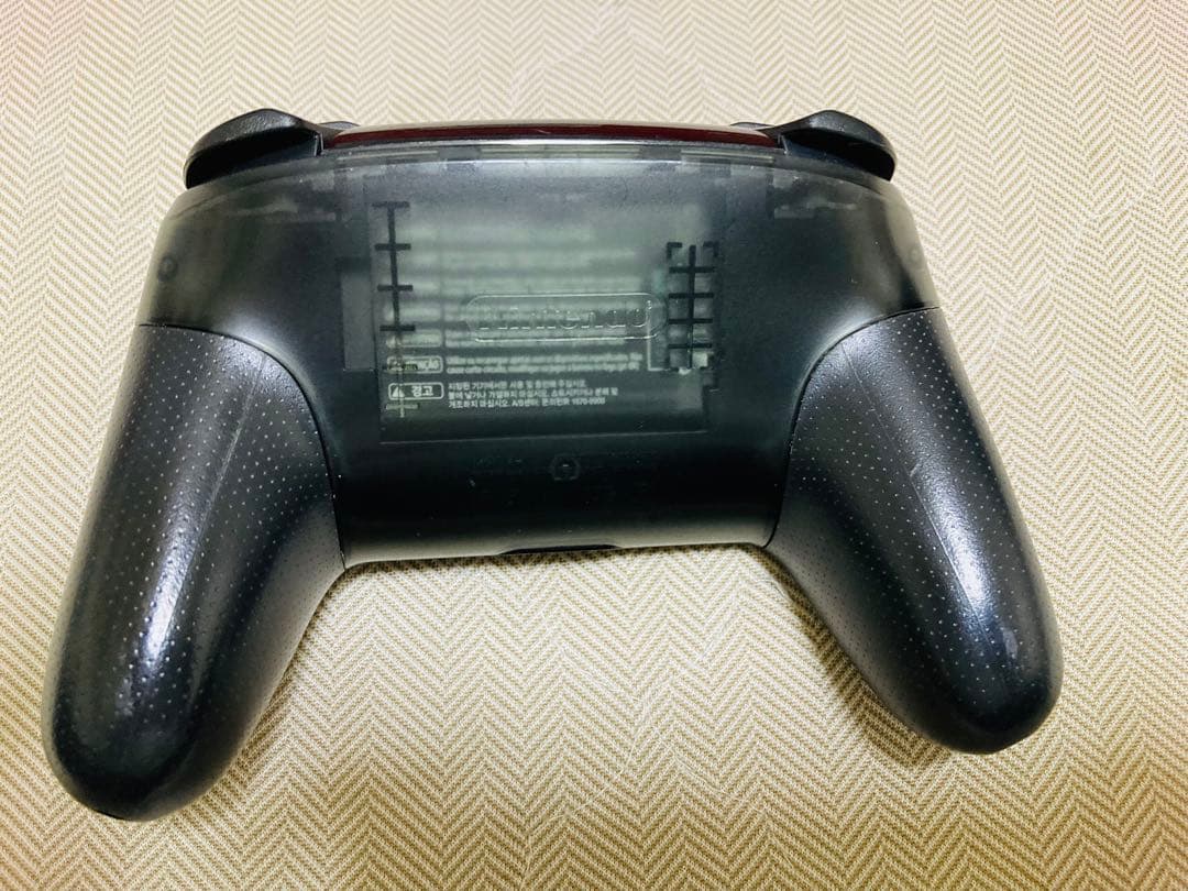 Nintendo Switch 本体 とコントローラー