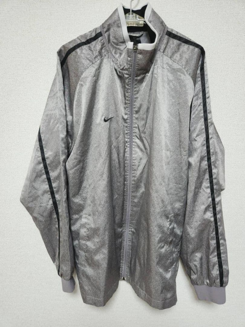 ナイキ　NIKE　ウィンドブレーカー　ナイロン　ジャージ　グレー　XL