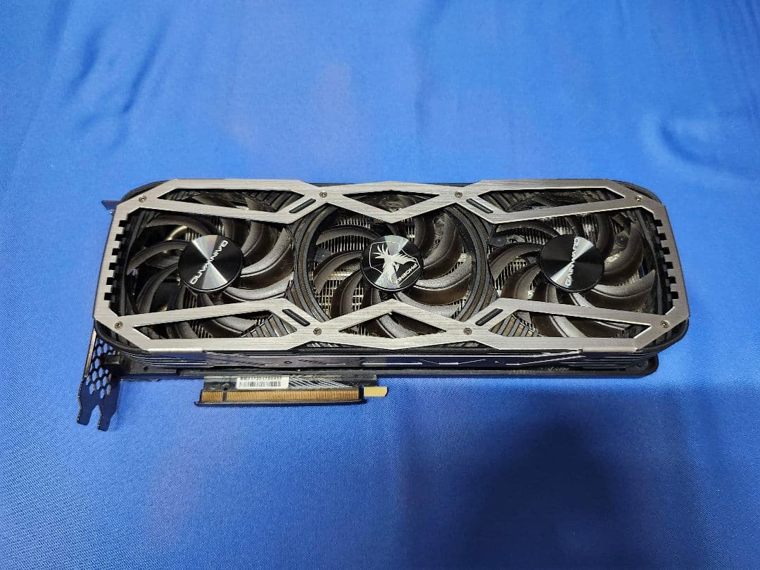 PHOENIX GeForce RTX 3070 本体