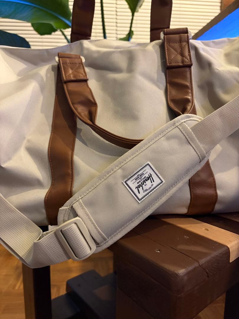 【希少】Herschel Supply Co. ボストンバッグ 白×茶 大容量