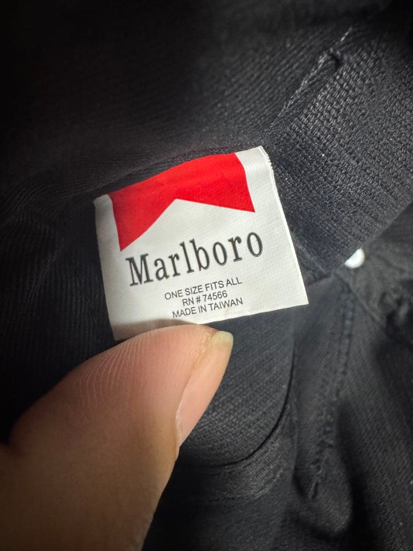 t*m様 ヴィンテージ　Marlboro コーデュロイキャップ 黒 90s