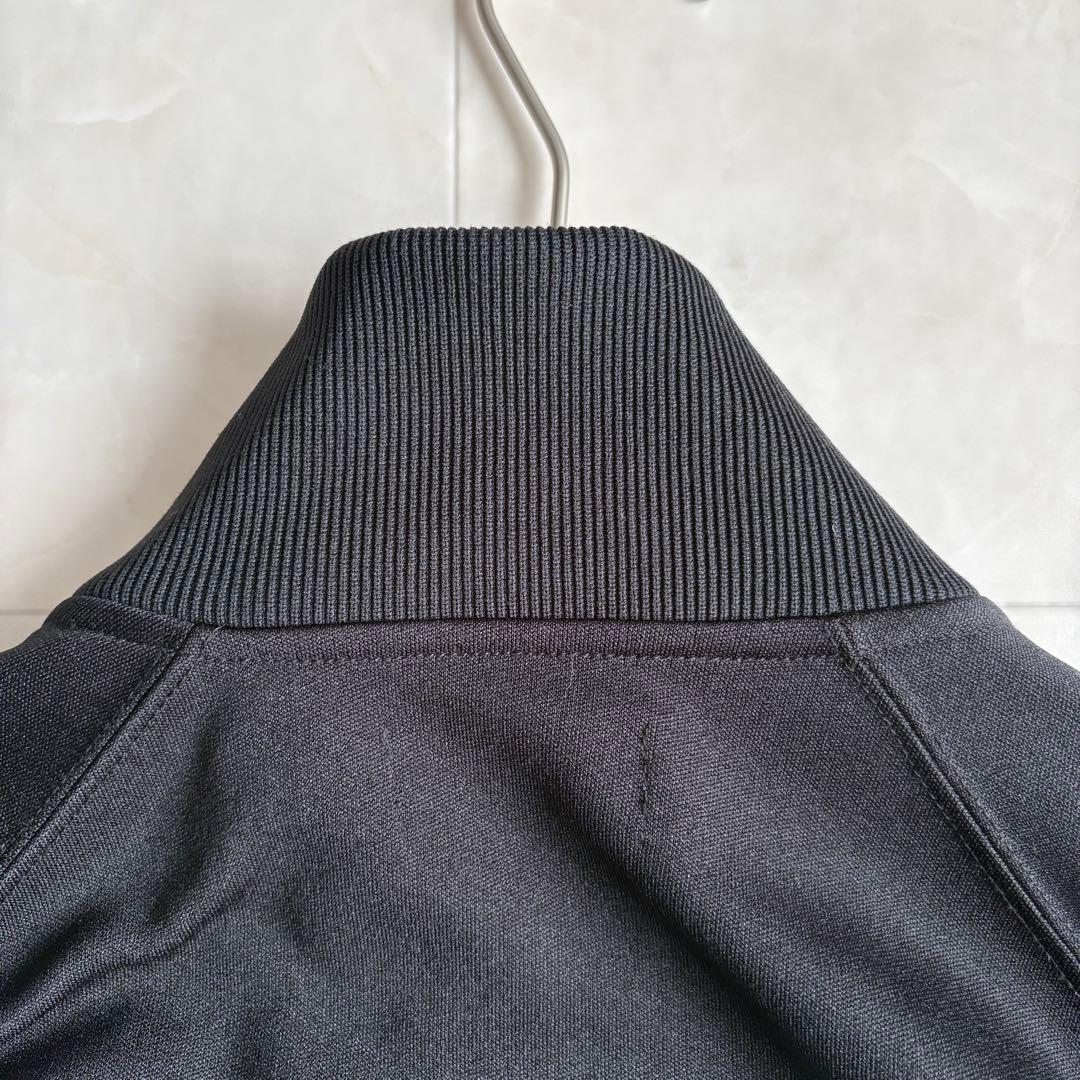 美品✨ FRED PERRY トラックジャケット 黒S 月桂樹刺繍 バックロゴ